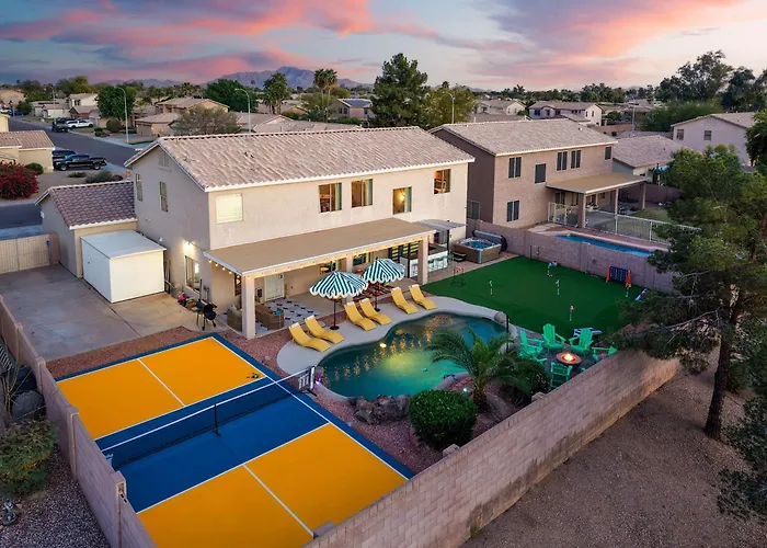 Bloomin' Dunes - Pool Pickleball & Tiki Bar Holiday home Chandler