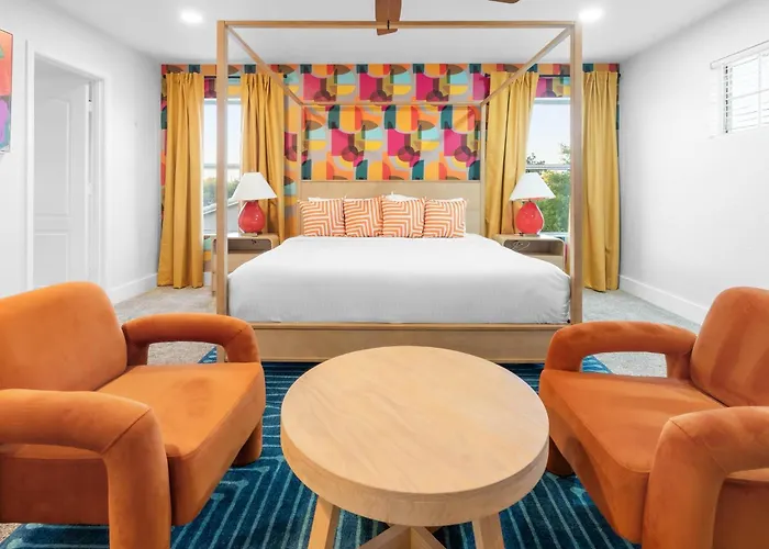 Bloomin' Dunes - Pool Pickleball & Tiki Bar Holiday home