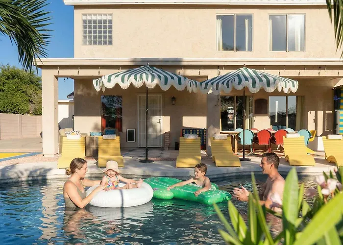 Holiday home Bloomin' Dunes - Pool Pickleball & Tiki Bar Chandler